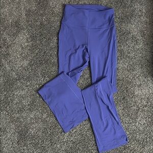 Lululemon Groove Pant. Womens size 6. LIKE NEW